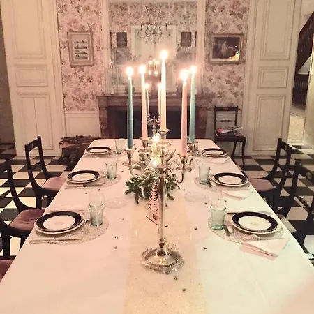 Chateau De Guest house Cesny-aux-Vignes