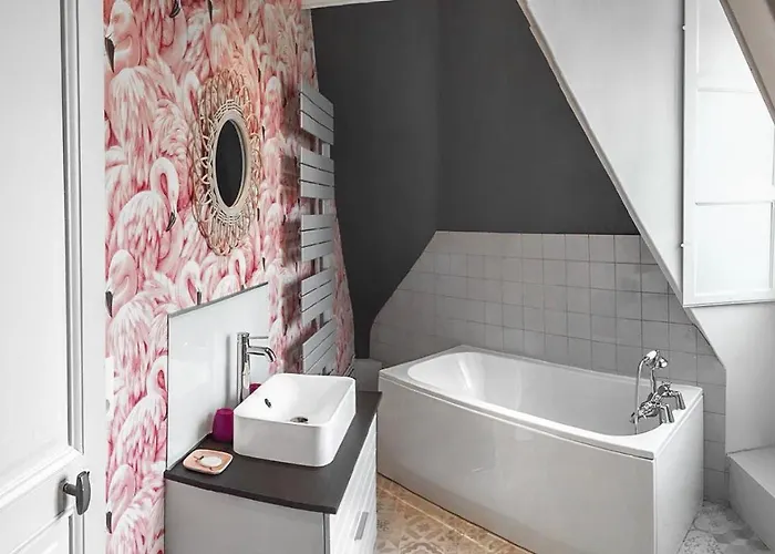 Chateau De Cesny-aux-Vignes