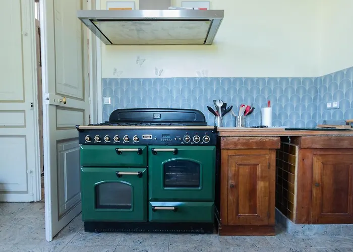 Guest house Chateau De