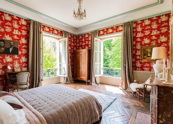 Chateau De Guest house *